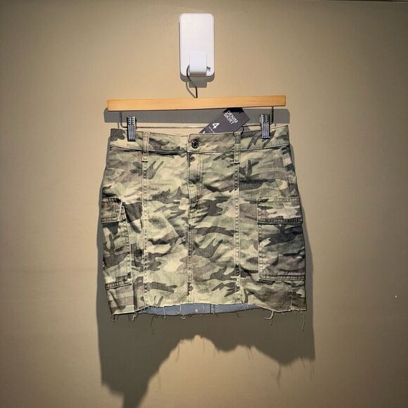 Denim & Co. Camouflage Cargo Miniskirt Women’s Size 4 New W/Tags - Picture 1 of 6